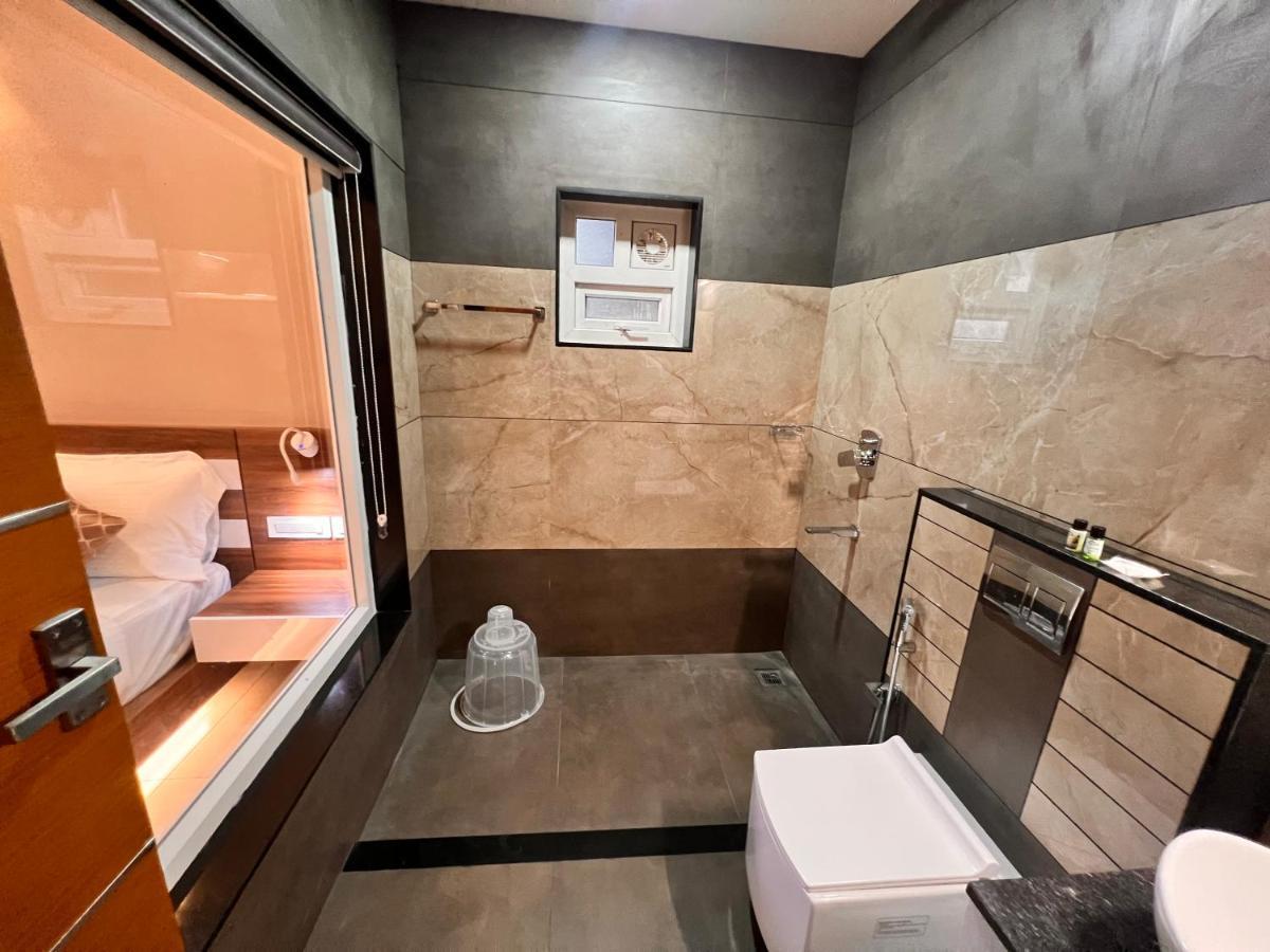Blue Peaks Holiday Home Муннар Екстер'єр фото