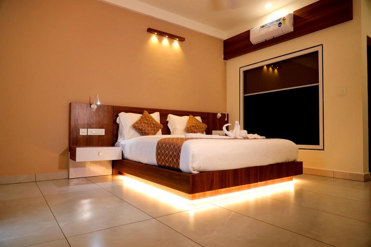 Blue Peaks Holiday Home Муннар Екстер'єр фото