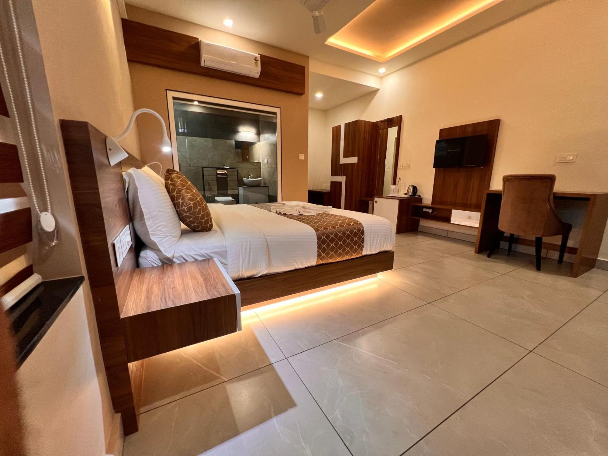 Blue Peaks Holiday Home Муннар Номер фото